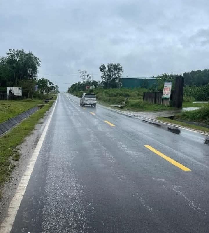 Mặt tiền kinh doanh xóm 8 Phúc Trạch 2784m² - Đầu tư sinh lời cao!