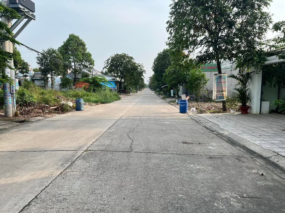 Đất nền 300m² mặt tiền đường DL16, Bến Cát chỉ 4 tỷ - Đầu tư sinh lời ngay!