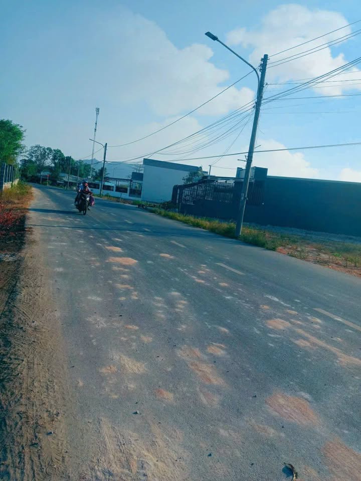 Đất Long Mỹ, Đất Đỏ 109.6m² giá 1.06 tỷ - Mặt tiền đường nhựa chính chủ!