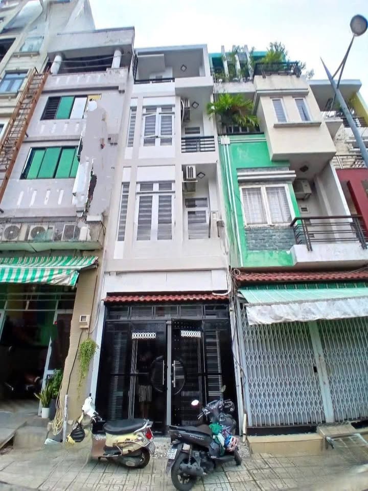 Nhà mặt tiền Bình Quới, Bình Thạnh 200m² giá 36 triệu - Thích hợp cho thuê lâu dài!