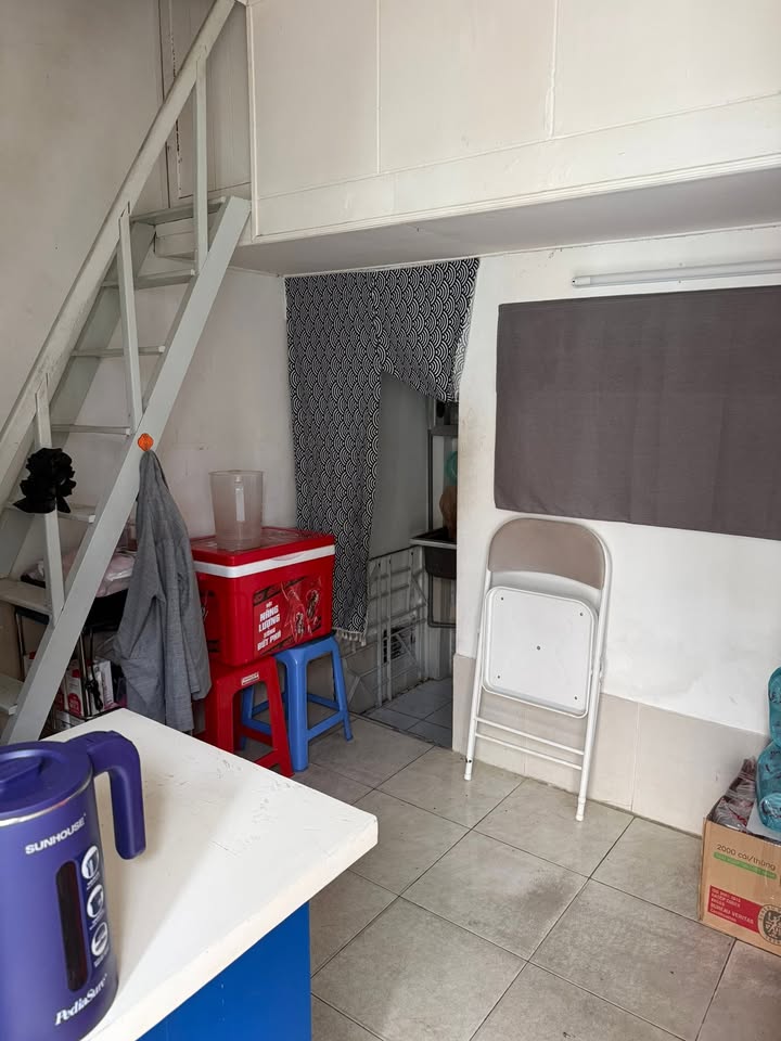 Nhà nguyên căn Nguyên Hồng, Gò Vấp 6.8 triệu - Kinh doanh tự do, đông người qua lại!