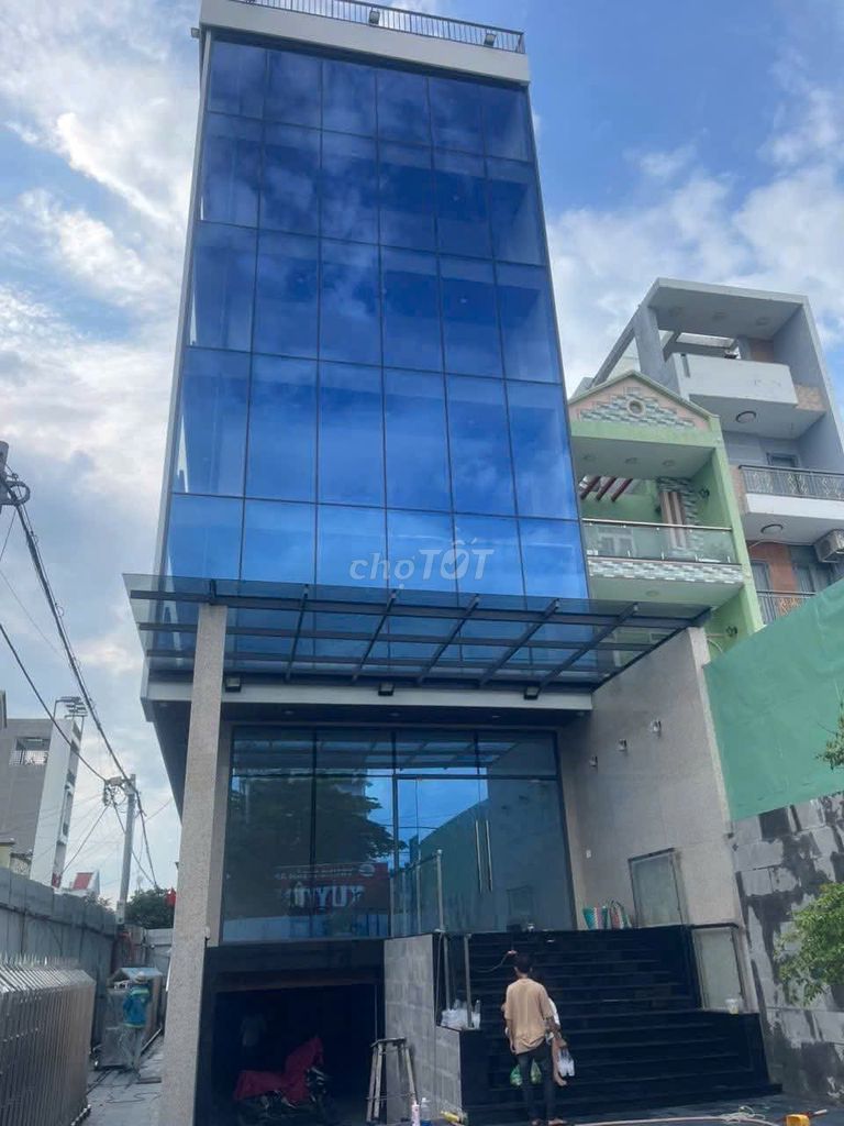 Cho thuê building mặt tiền đường Hà Huy Giáp Quận 12 - Diện tích 1500m², Thang máy, PCCC