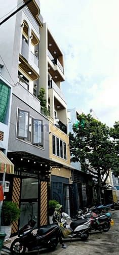 Nhà cao cấp Hương Lộ 2, 226m² giá 9.3 tỷ - Full nội thất, thang máy 450kg!