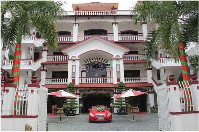 Bán nhà hàng tiệc cưới tại Quận Hải Châu 3.400m² - Tiềm năng kinh doanh lớn!