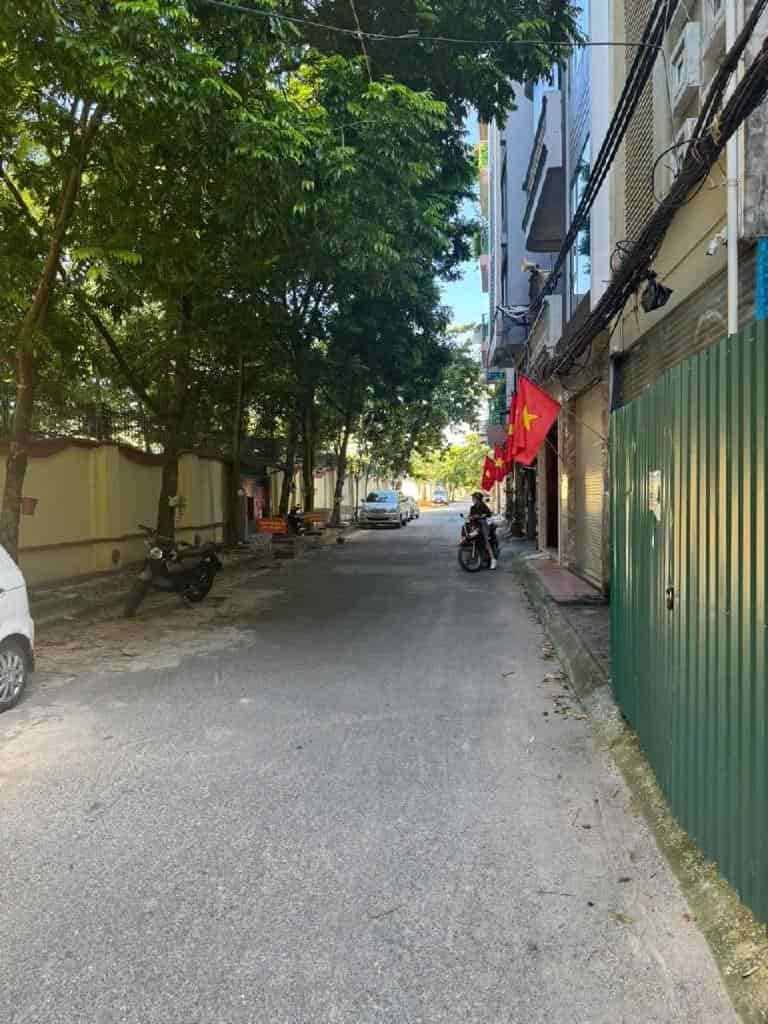 Đất phân lô quân đội Nguyễn Lân 66m² giá 20.8 tỷ - Vị trí đắc địa, ô tô tránh nhau!