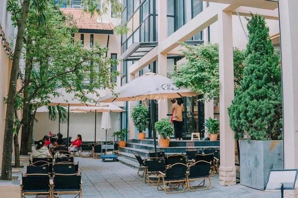 Biệt Thự Mặt Tiền Điện Biên Phủ - Bình Thạnh 450m² giá 75 triệu - Địa điểm kinh doanh lý tưởng!