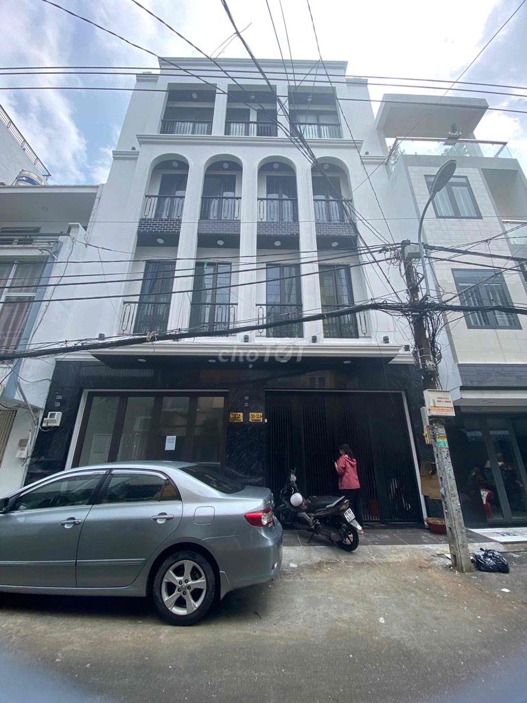 Cho thuê mặt bằng kinh doanh mặt tiền đường lớn trung tâm Q4 - Giá chỉ 15 triệu