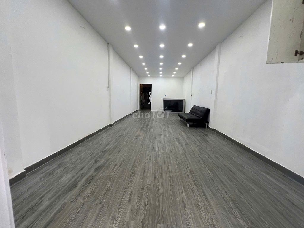 Nhà Hẻm 4,5m - Hồ Biểu Chánh, Phú Nhuận - 72m² chỉ 18 triệu/tháng - Phù hợp cho kinh doanh!