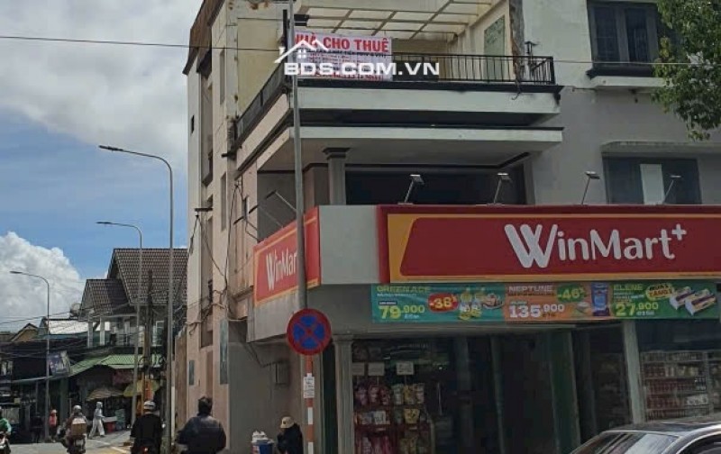 Cho thuê nhà phố Đà Lạt 400m² - Vị trí đắc địa 3 mặt tiền