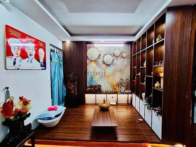 Bán nhà lô góc Kim Giang 38m² giá 9.5 tỷ - Đường rộng, gần phố