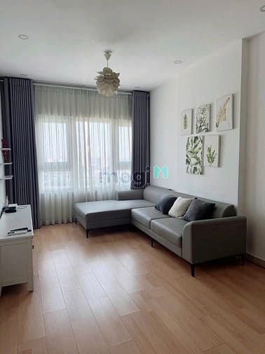 Căn hộ SAIGONRES Bình Thạnh 68m² giá 1.5 tỷ - View thoáng, hợp đồng thuê sẵn!