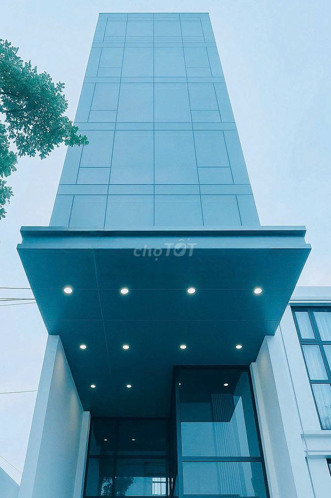 Tòa nhà văn phòng 140m² tại Trương Hoàng Thanh 60 triệu - Cơ hội đầu tư hấp dẫn!