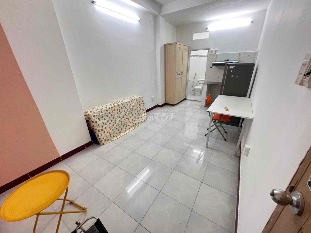 Phòng studio giá rẻ 22m² gần cầu Công Lý - Phú Nhuận