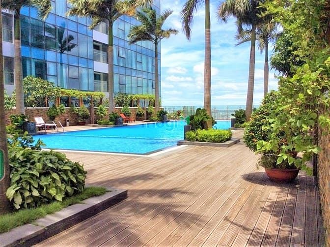 Căn hộ cao cấp Vinhomes Đồng Khởi Quận 1 139m² giá 43 tỷ - Sân vườn hướng hồ bơi