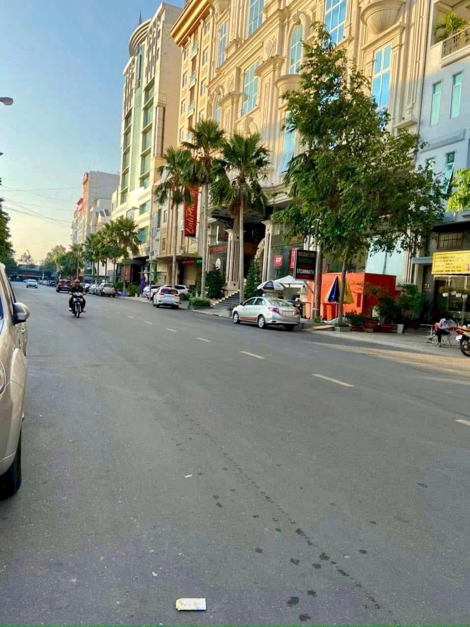 Khách sạn 5 tầng mặt tiền đường Phạm Ngọc Thạch - Đang cho thuê 55 triệu/tháng chỉ 16.5 tỷ!