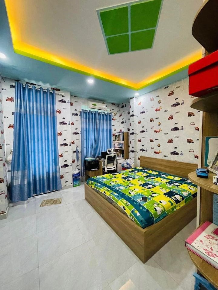 Nhà 4 tầng 45m² tại Quận 3 giá 8 tỷ - Nội thất cao cấp, vào ở ngay!