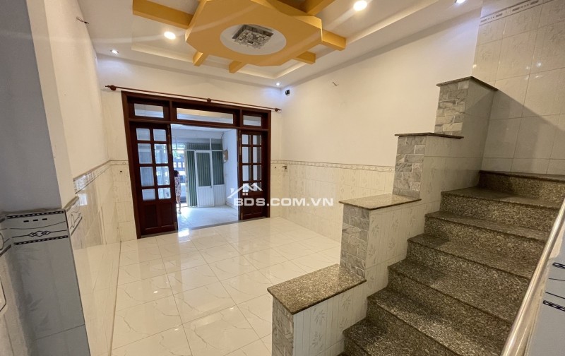 Nhà mặt tiền Phú Thuận, Quận 7, 77m² giá 16.9 tỷ - Đầu tư kinh doanh siêu lợi nhuận!