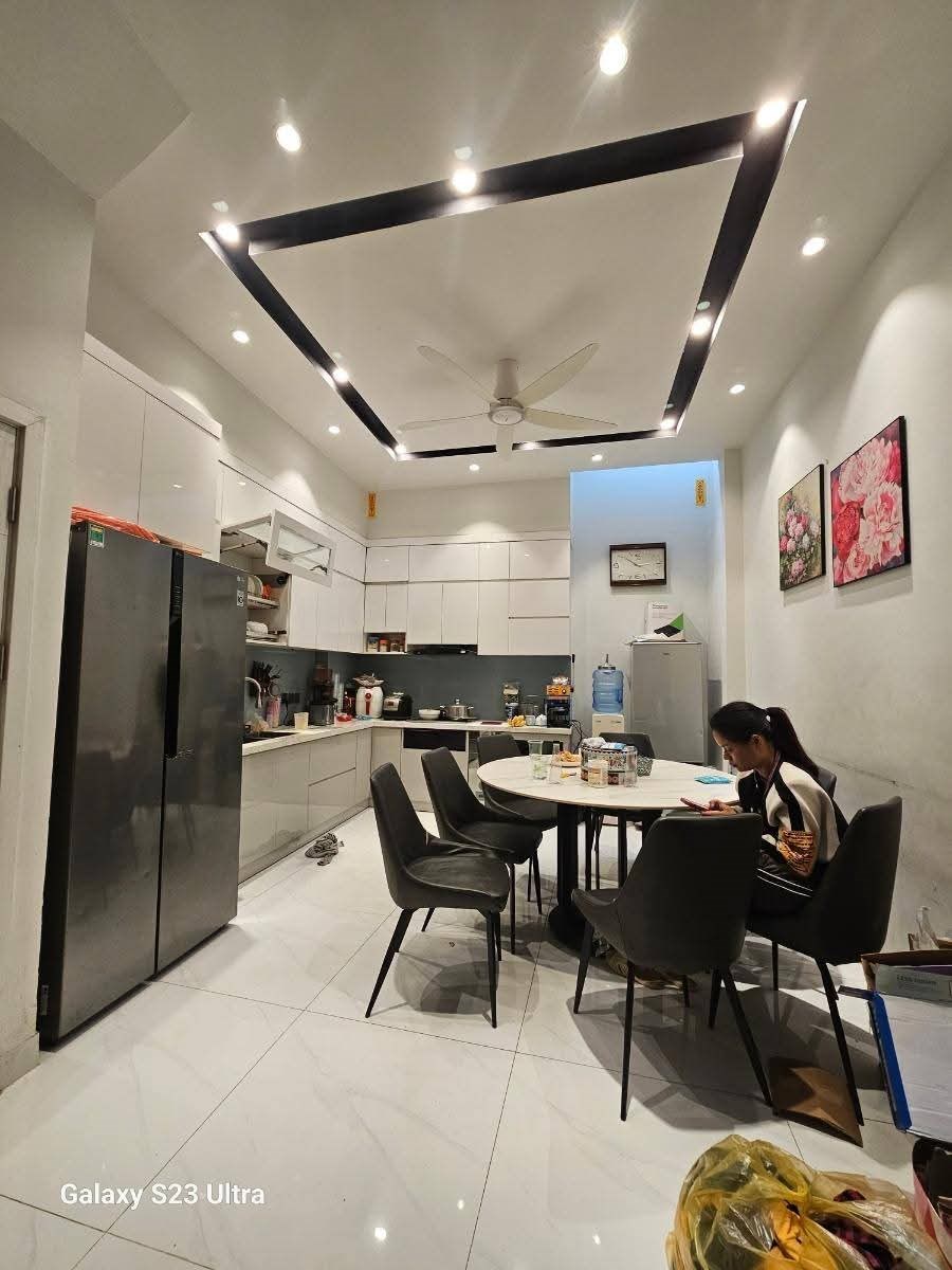 Bán nhà Phúc Xá - 60m² giá 12.2 tỷ - Thiết kế hiện đại, ở ngay!