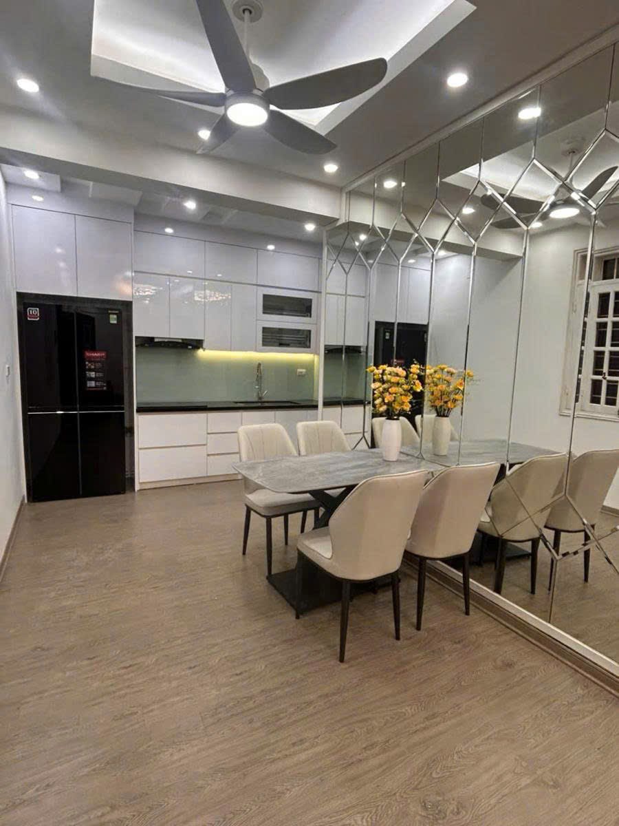 Bán nhà mặt phố Đốc Ngữ Ba Đình 94m² giá 25 tỷ - Vị trí đắc địa, kinh doanh sinh lời!