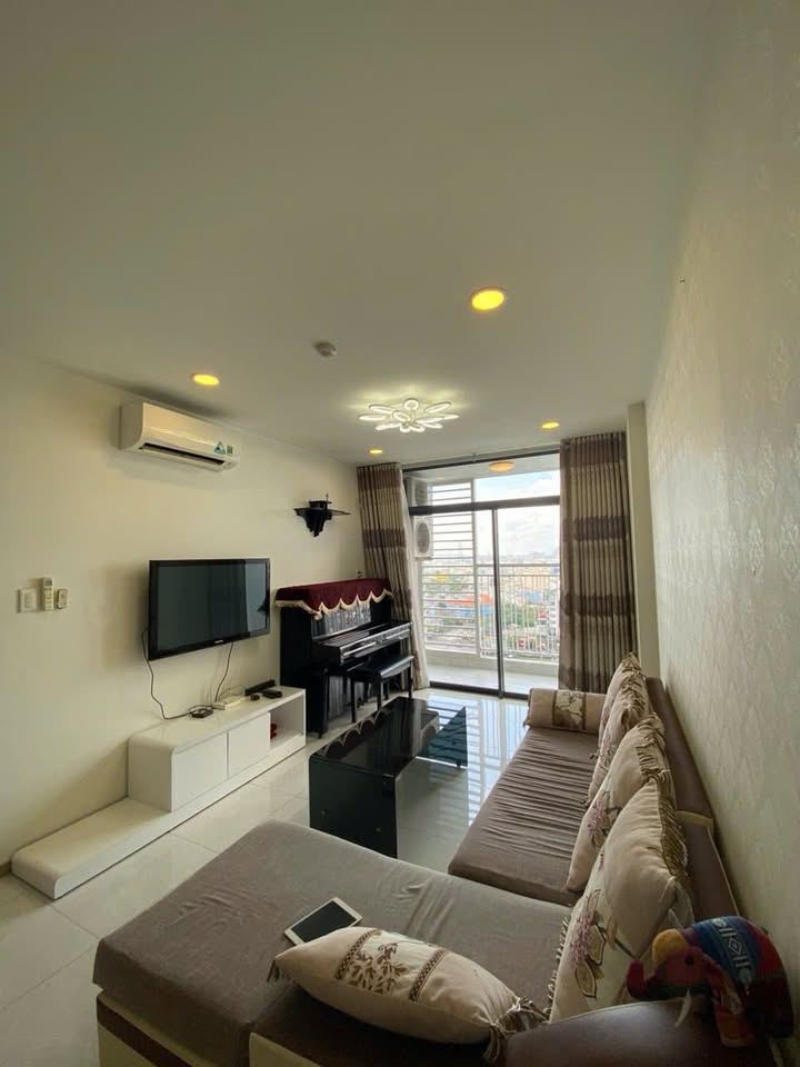 Chung cư Riva Park Quận 4 103m² giá 6.8 tỷ - Căn góc view sông thoáng mát!
