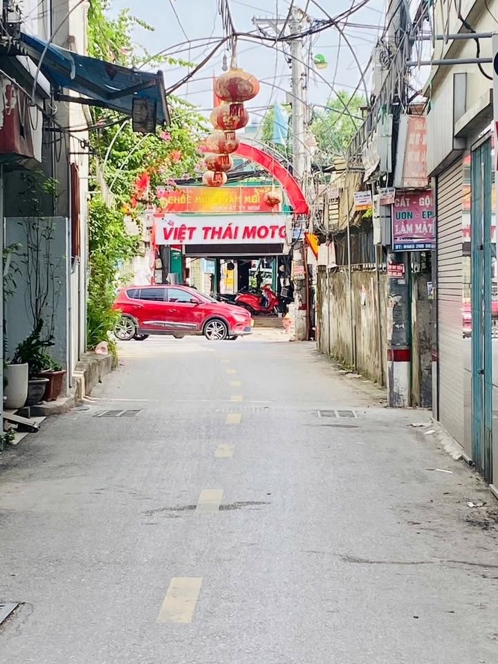 Nhà riêng tại Lĩnh Nam 99m² giá thỏa thuận - Chính chủ bán gấp!