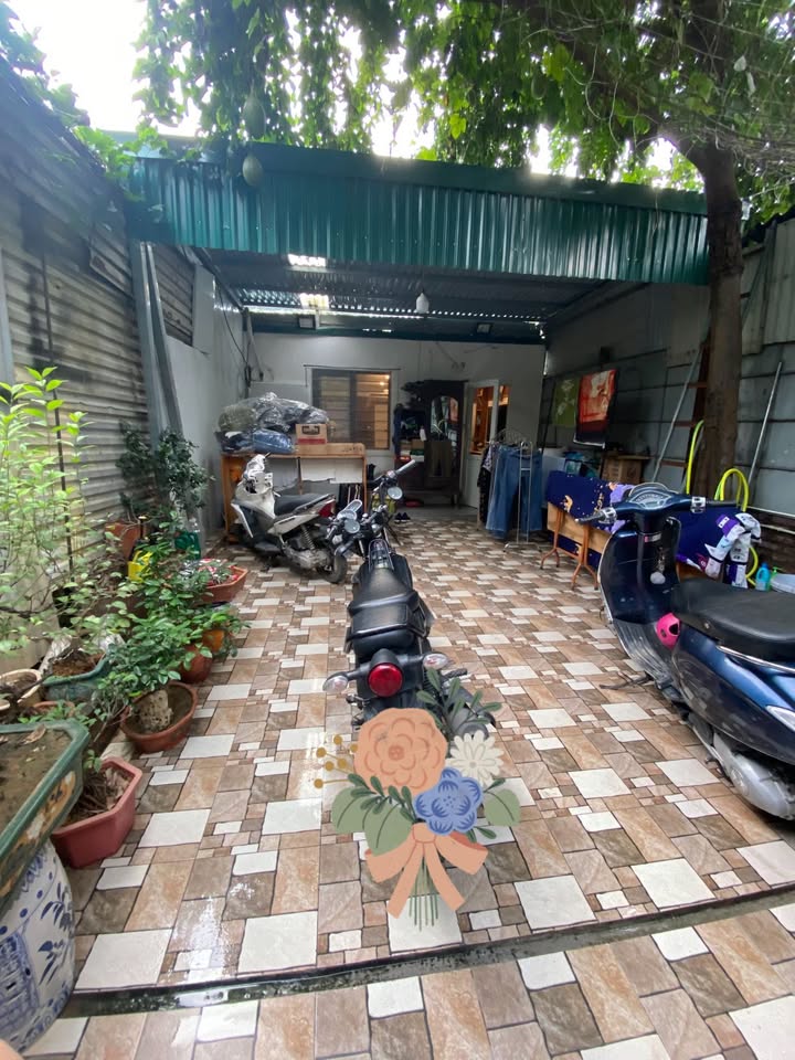 Nhà riêng Tứ Liên, Tây Hồ 110m² giá 3.1 tỷ - Ô tô đỗ cửa, kinh doanh thuận lợi!