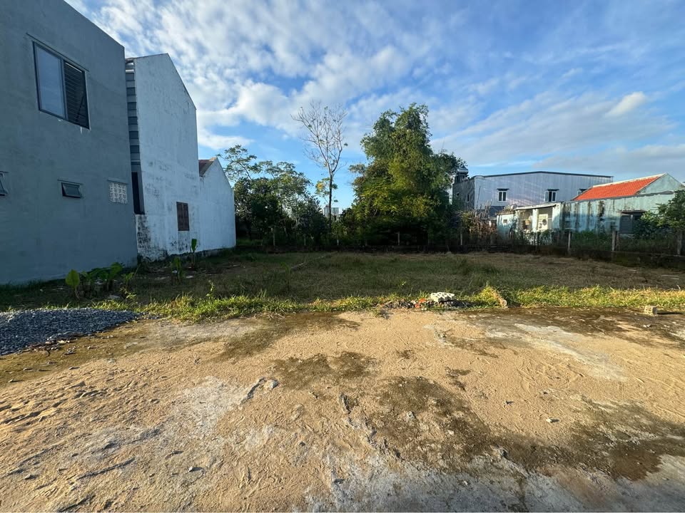 Đất nền Hòa Xuân Đà Nẵng 120m² giá 1.85 tỷ - Vị trí đắc địa, không lo ngập lụt!