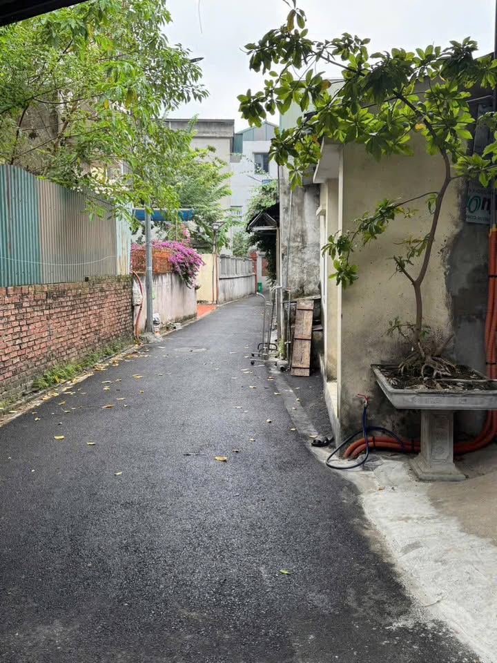 Nhà 3 tầng tại Uy Nỗ, Đông Anh 75m² - Mặt tiền rộng, ô tô vào tận nhà!