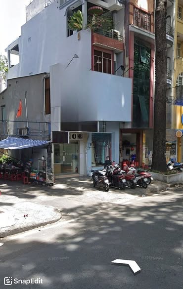 Cho thuê mặt tiền trệt gác đường 3 Tháng 2, Quận 10 - Kinh doanh sầm uất chỉ 14 triệu/tháng!