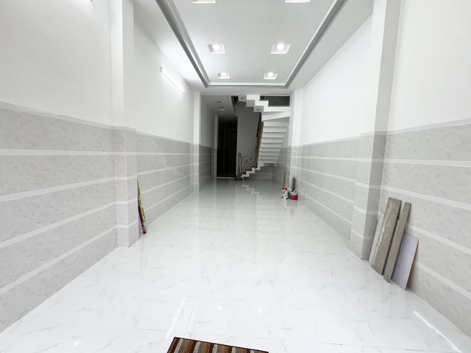 Nhà cho thuê mặt tiền đường Nguyễn Việt Hồng, Ninh Kiều 49m² giá 20 triệu - Không thể bỏ lỡ!