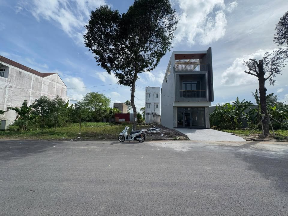 Đất nền đường B2, Cái Răng, 100m² giá 2.35 tỷ - Pháp lý sổ hồng chính chủ!