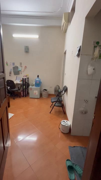 Phòng cho thuê tại Ngõ 683 Nguyễn Khoái, 2.1 triệu - Không chung chủ, tự do thoải mái!