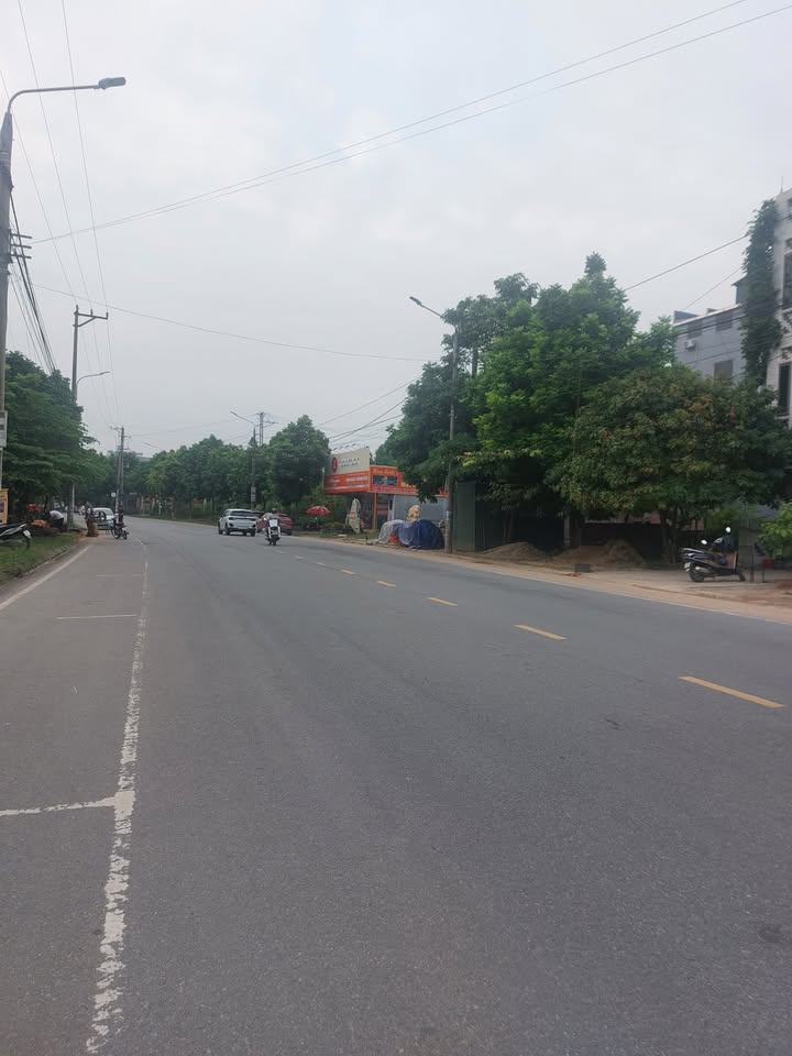 FrontHouse đường Nguyễn Du Việt Trì 85m² giá 6 tỷ - Kinh doanh mọi mặt hàng