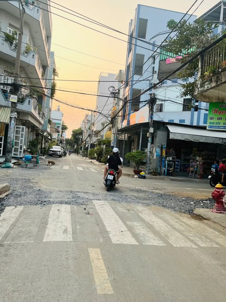 Nhà mặt tiền kinh doanh Nguyễn Trường Tộ, Tân Thành, 68m² - Vị trí đắc địa, giá tốt!