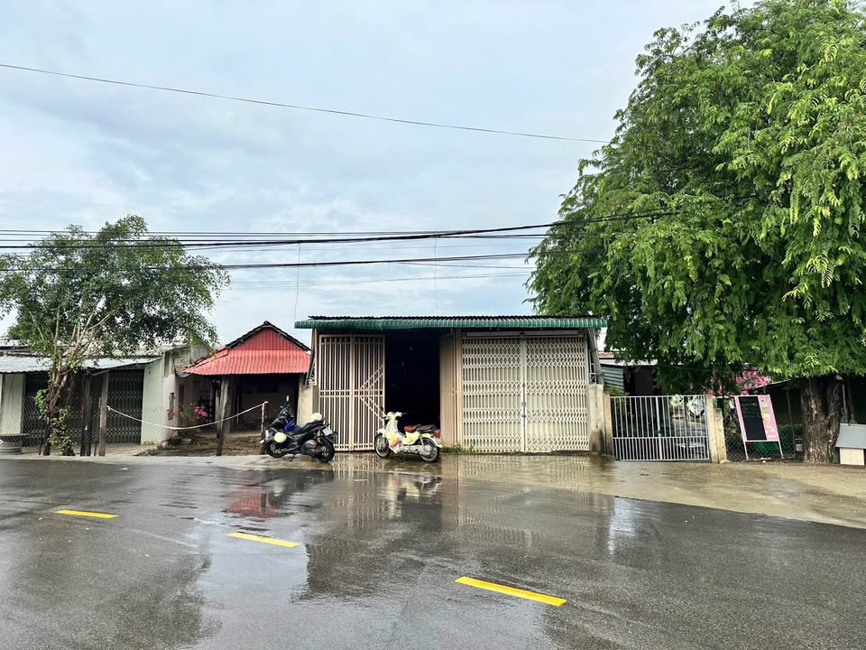 Nhà kho gạo mặt tiền đường 708, Ninh Thuận, giá 1.32 tỷ - Vị trí đẹp, tiện ích đầy đủ!