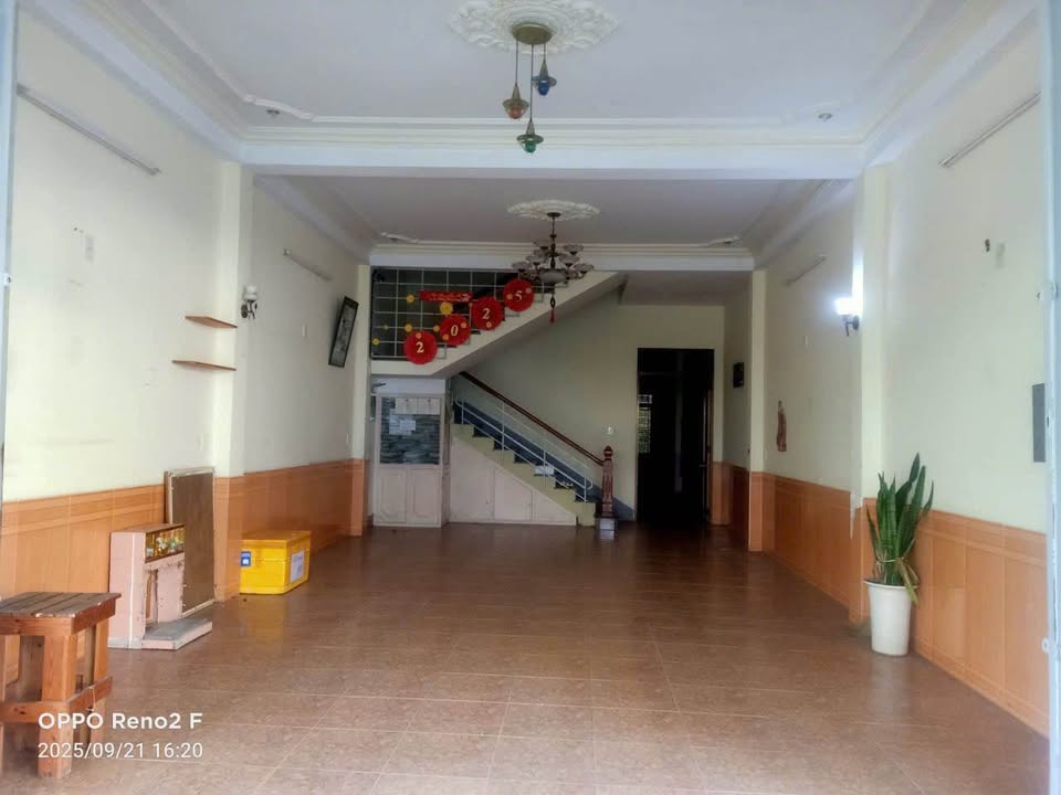 Nhà cho thuê mặt tiền đường Hoài Thanh, Ngũ Hành Sơn - 2 tầng, 15 triệu/tháng - Phù hợp kinh doanh và ở ngay!