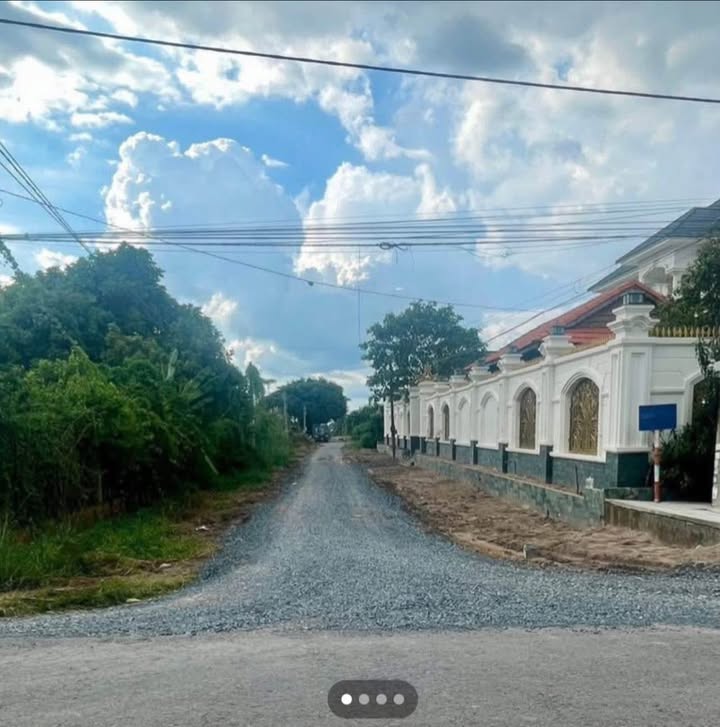 Đất nền Hòa Thành 1900m² giá 1.3 tỷ - Sổ đỏ chính chủ!