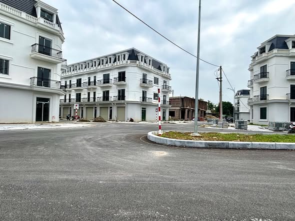 Shophouse 4 tầng Đường Đại lộ CSEDP 90m² giá 5.6 tỷ - Tiện ích bạt ngàn chờ đón bạn!