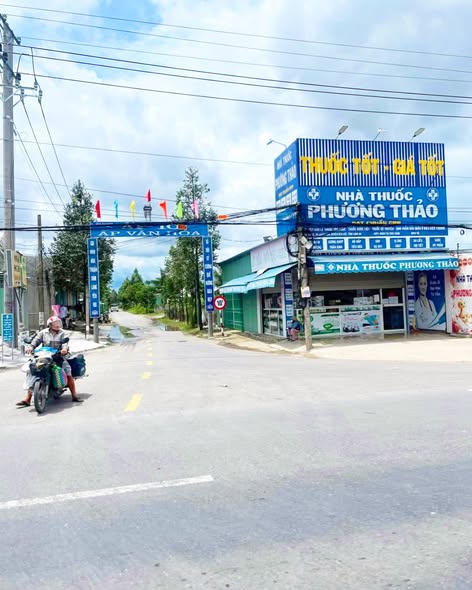 Đất vườn 3000m² tại Ấp 10, Lương Hoà, Bến Lức - Giá chỉ 2.7 tỷ VND!