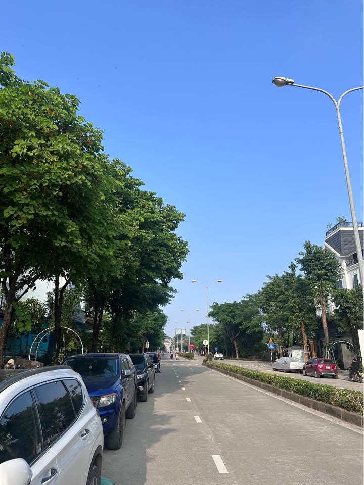 Nhà cho thuê Khu D Geleximco Hà Đông 144m² - Thiết kế hiện đại, ô tô đỗ cửa!