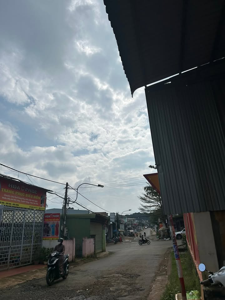 Đất kinh doanh mặt tiền đường Quang Trung Đắk Mil 120m² giá chỉ 3.6 tỷ - Cơ hội đầu tư hấp dẫn!