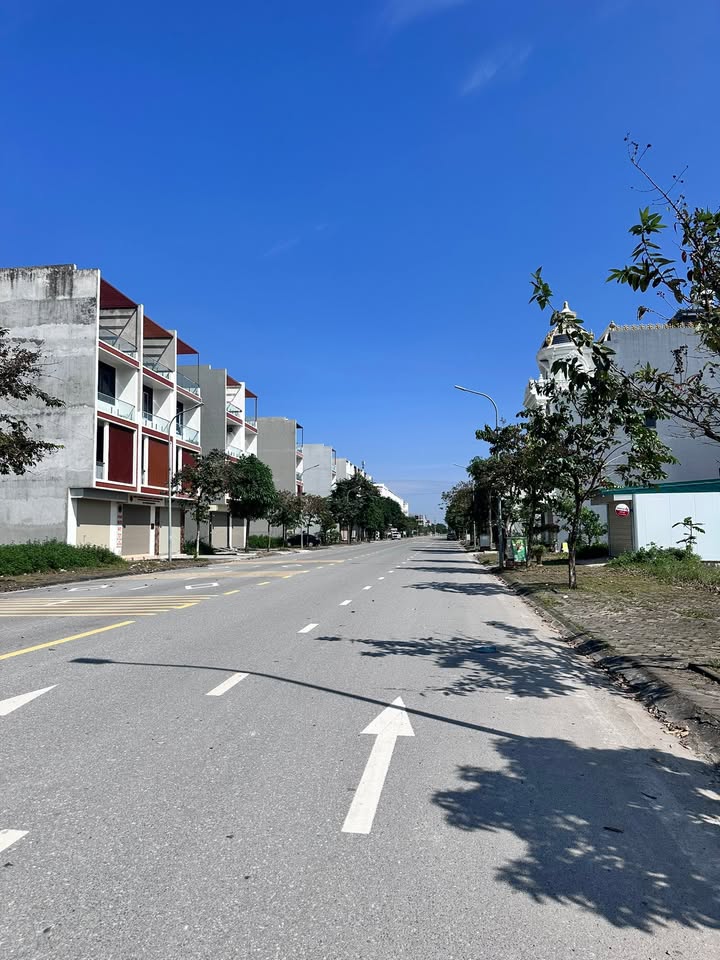 Đất nền sổ đỏ chính chủ tại Phủ Lý 81.6m² giá 4 tỷ - Vị trí kinh doanh đắc địa!