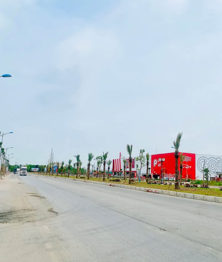 Đất mặt đường 68m Lam Hạ 176m² giá thỏa thuận - Cạnh Big C Go Hà Nam