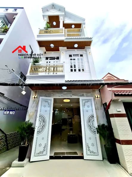 Nhà mặt tiền kinh doanh Đường Dương Cát Lợi 60m² giá 6.95 tỷ - Sẵn sàng vào ở!