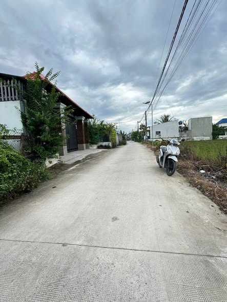 Đất nền Mỹ Hạnh Nam 259m² giá 1.55 tỷ - Sổ đỏ chính chủ, vị trí đắc địa!