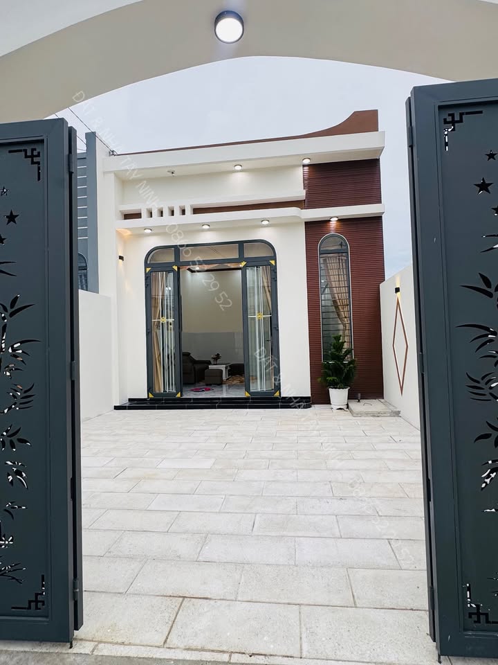 Nhà 3 Phòng Ngủ tại Long Thành Bắc, Hẻm 92 Trần Phú, 148m² giá 1.89 tỷ - Sẵn sàng vào ở!