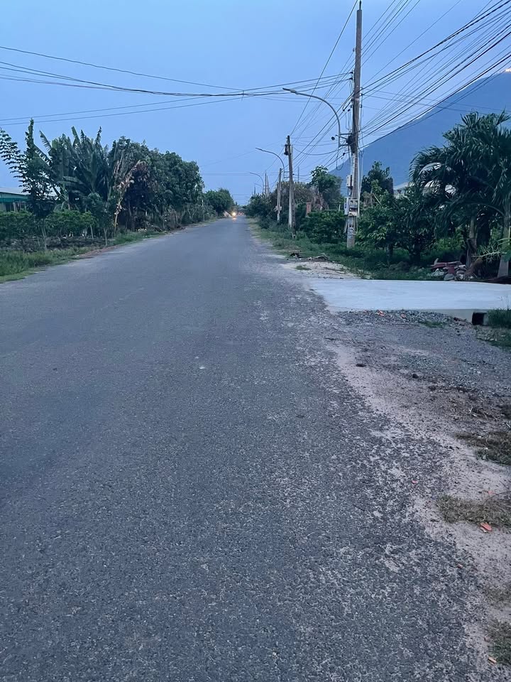 Đất nền Tân Châu 300m² giá 110 triệu - Đầu tư sinh lời ngay!