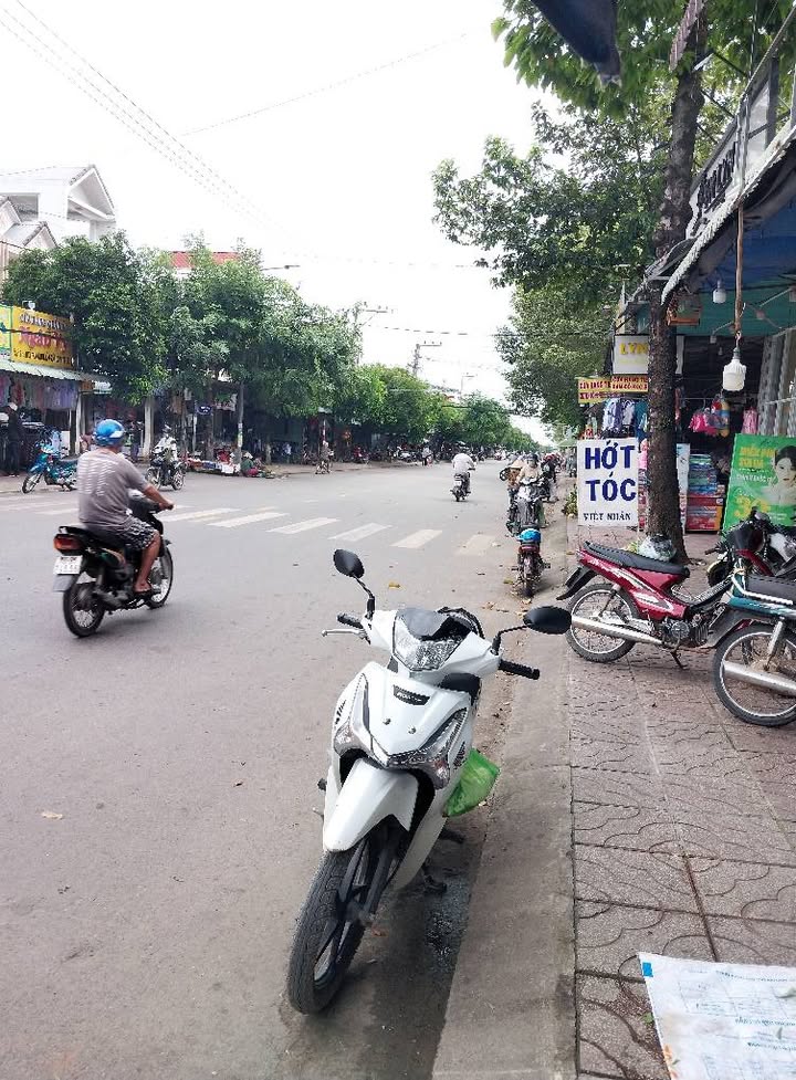 Nhà cấp 4 Trí Bình, Châu Thành 300m² giá 1.6 tỷ - Đất thổ cư sẵn sàng xây dựng!