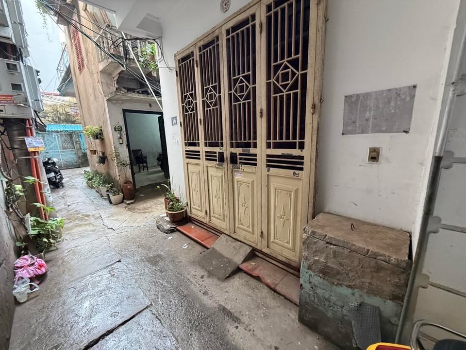 Nhà bán tại Ngõ 195 Trần Cung, 40m² giá 8 tỷ - Khu dân trí cao, an ninh tốt!