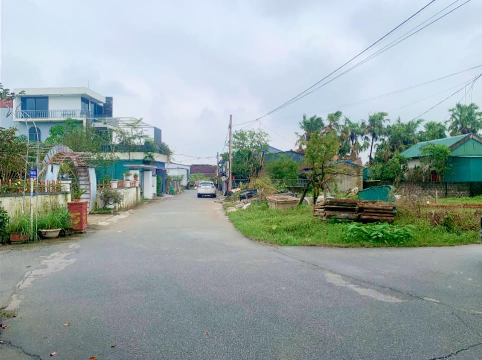 Đất Thạch Trung, Hà Tĩnh 116.7m² giá 2 tỷ - Đường thông thoáng, gần chợ!